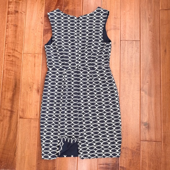 The Limited Sleeveless Sheath Dress Size 4 White/Navy - Picture 8 of 12